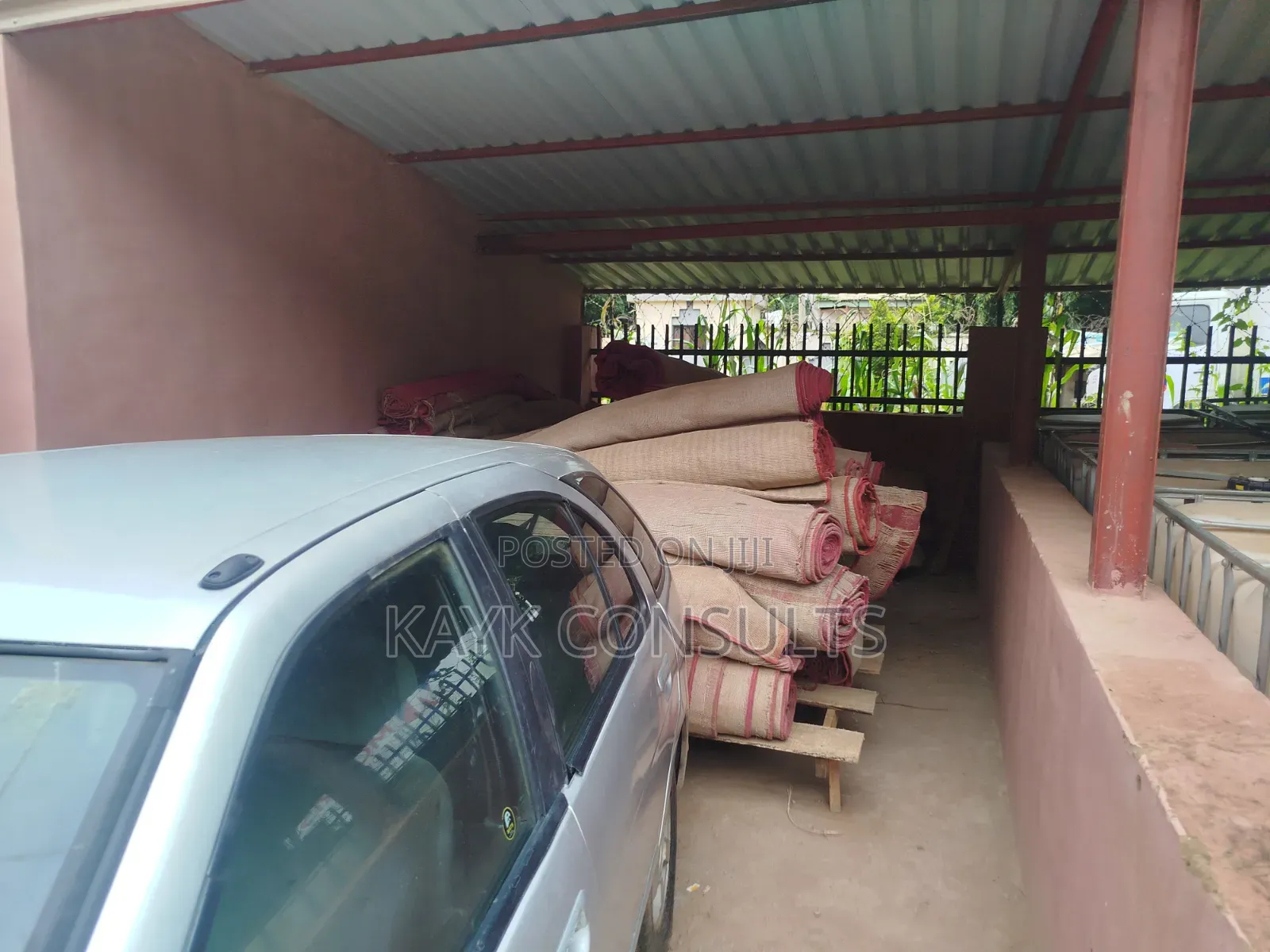 A Convertible Car Park Space for Shop. in Area 1