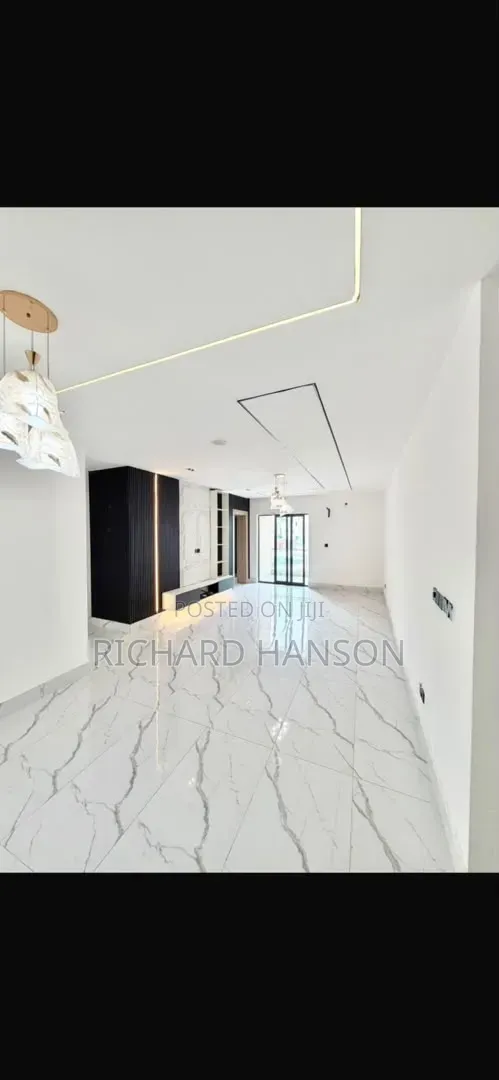 1bdrm Apartment in Phase 1 for sale in Lekki Phase 1