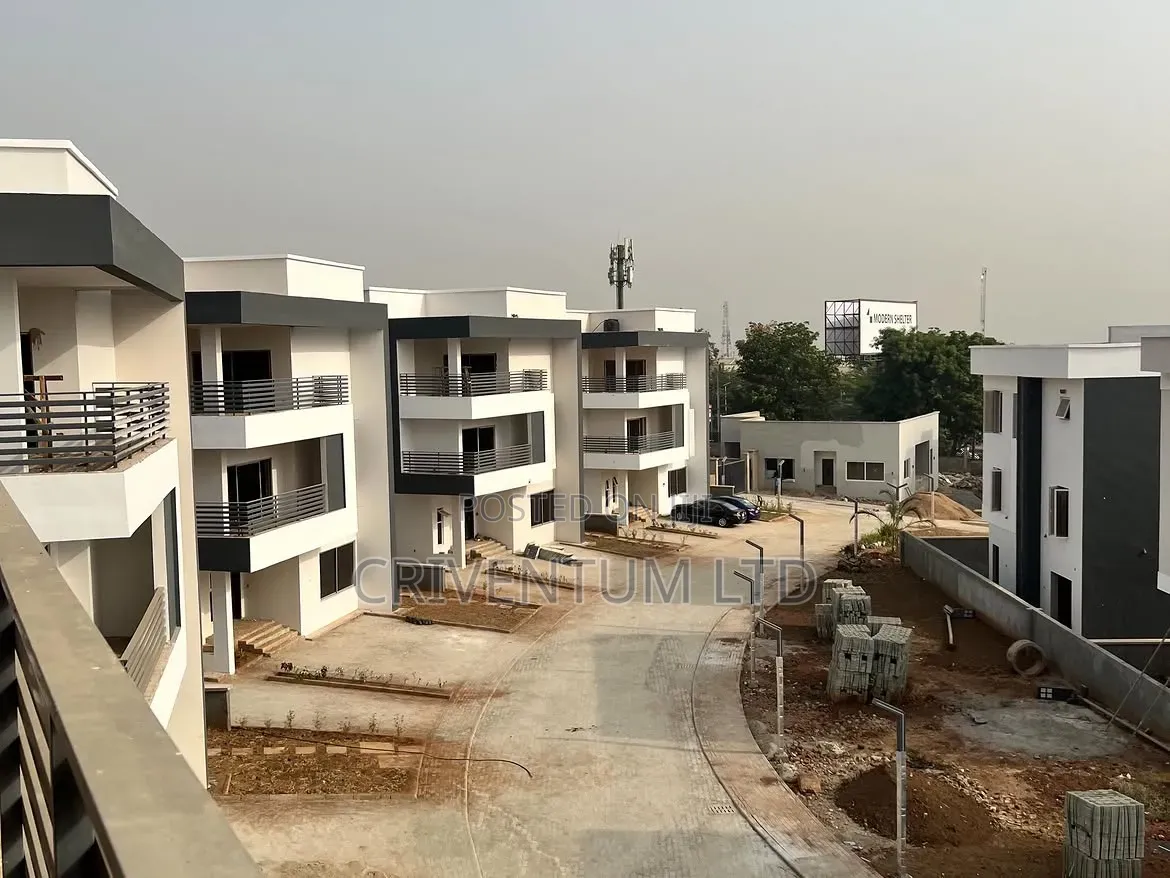 5bdrm Duplex in Kado for sale in Kado