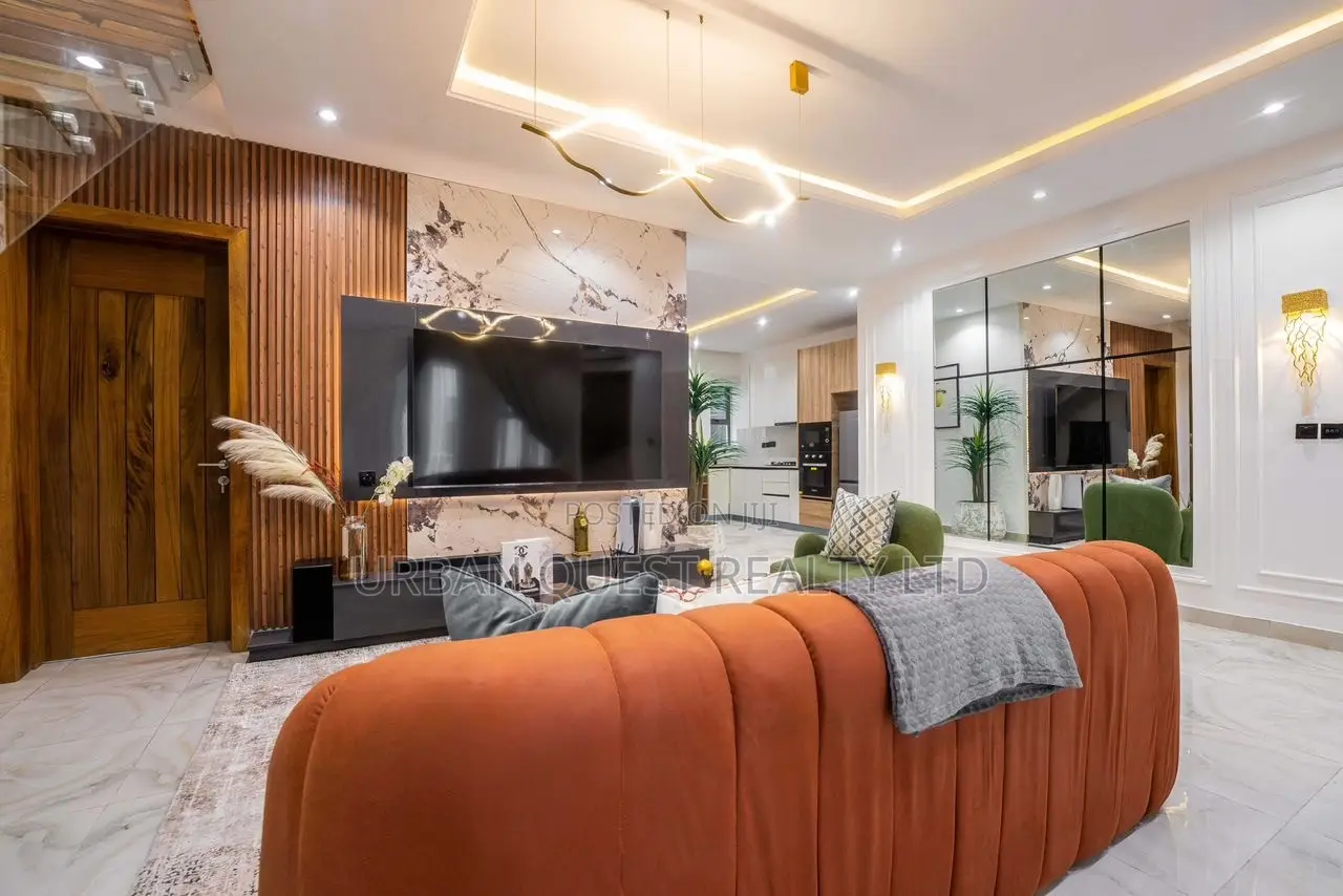 Furnished 2bdrm Apartment in Off Freedom Way, Lekki Phase 1 for sale in Lekki Phase 1