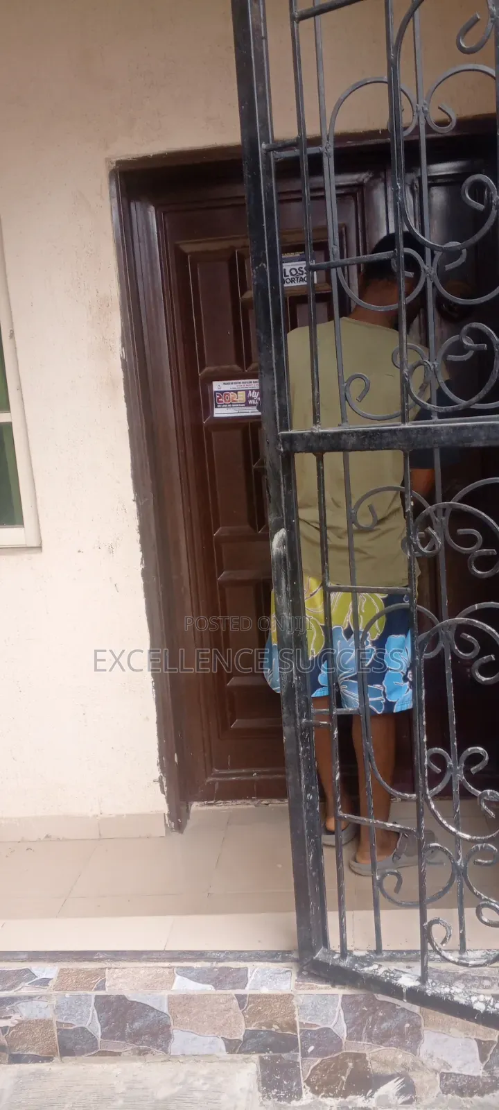 2bdrm Block of Flats in Princess Abiola Str, Council for rent in Council