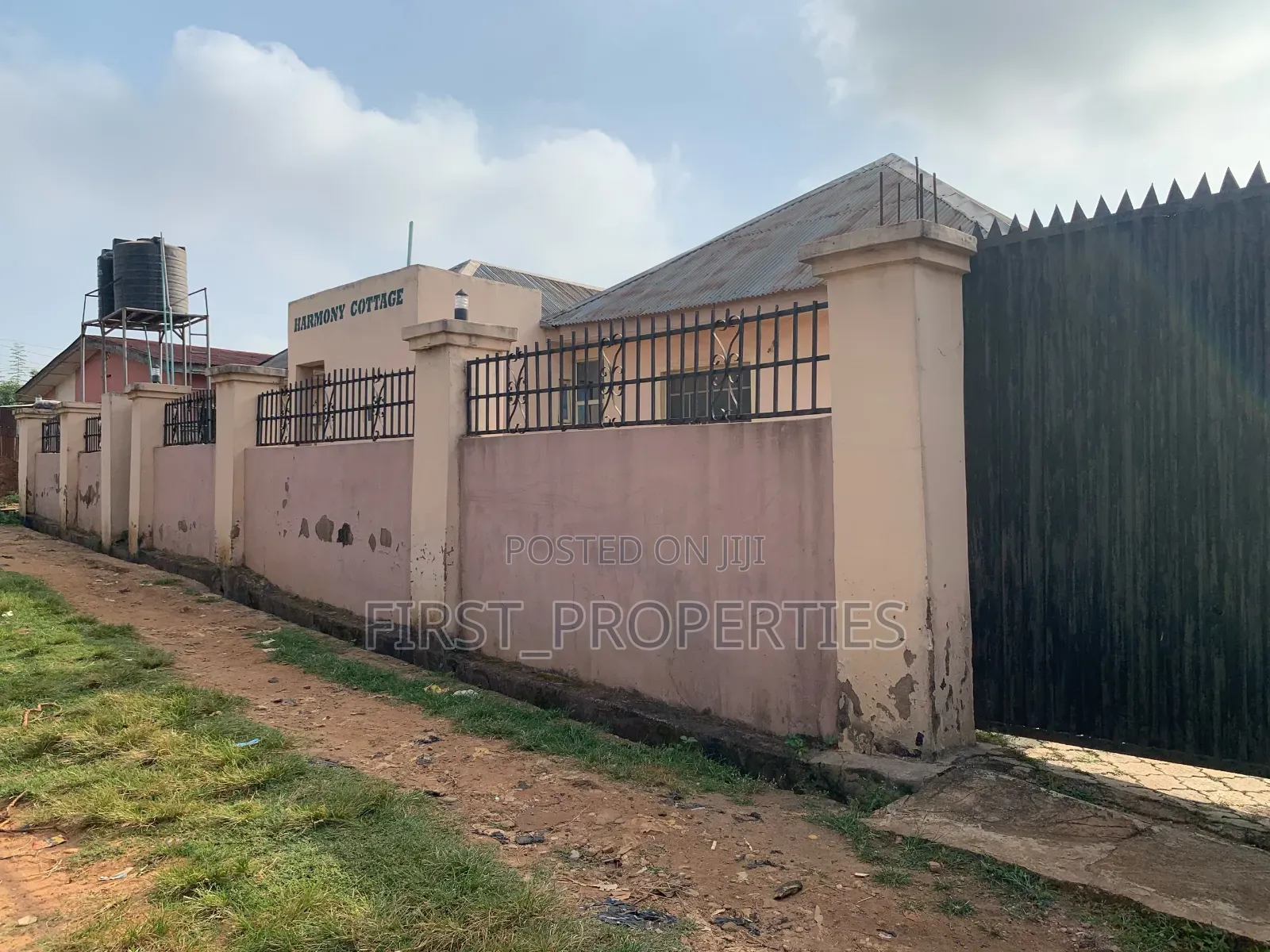 12bdrm Block of Flats in Awotan Off Apete, Ido for sale in Ido
