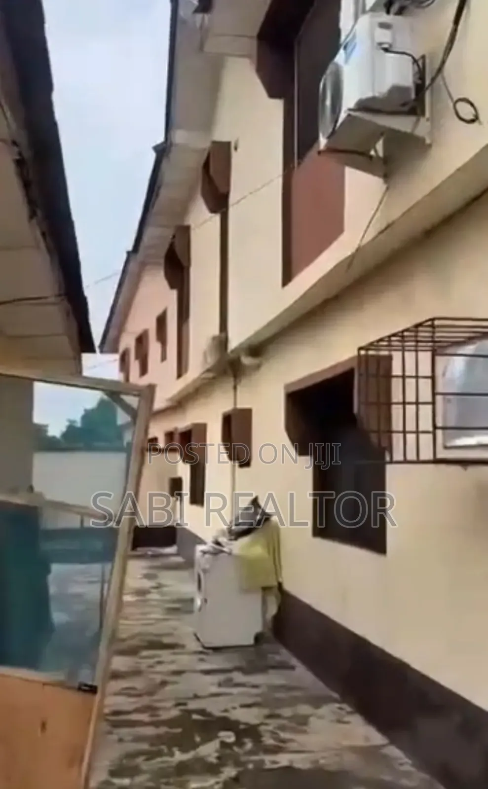 Furnished 3bdrm Block of Flats in Oko-Oba for sale in Oko-Oba