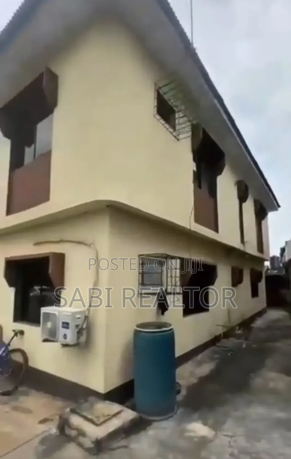 Furnished 3bdrm Block of Flats in Oko-Oba for sale in Oko-Oba