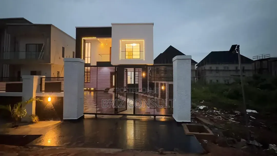 4bdrm Duplex in Enugu for sale in Enugu