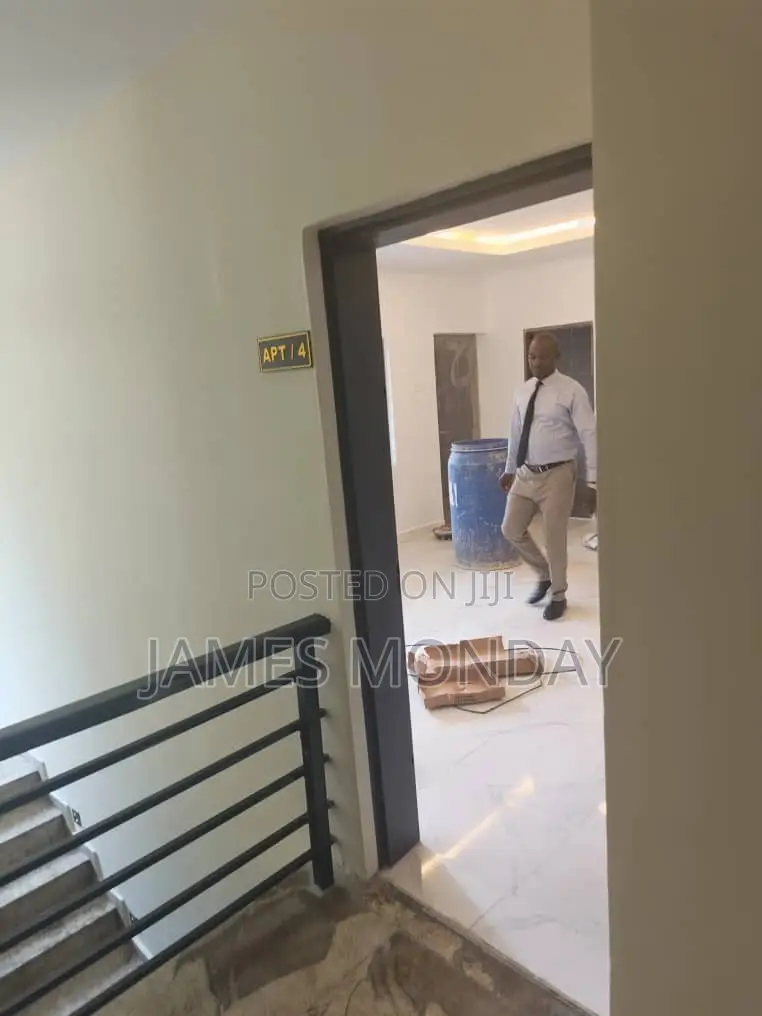 3bdrm Block of Flats in Apo Legislative for rent in Zone B