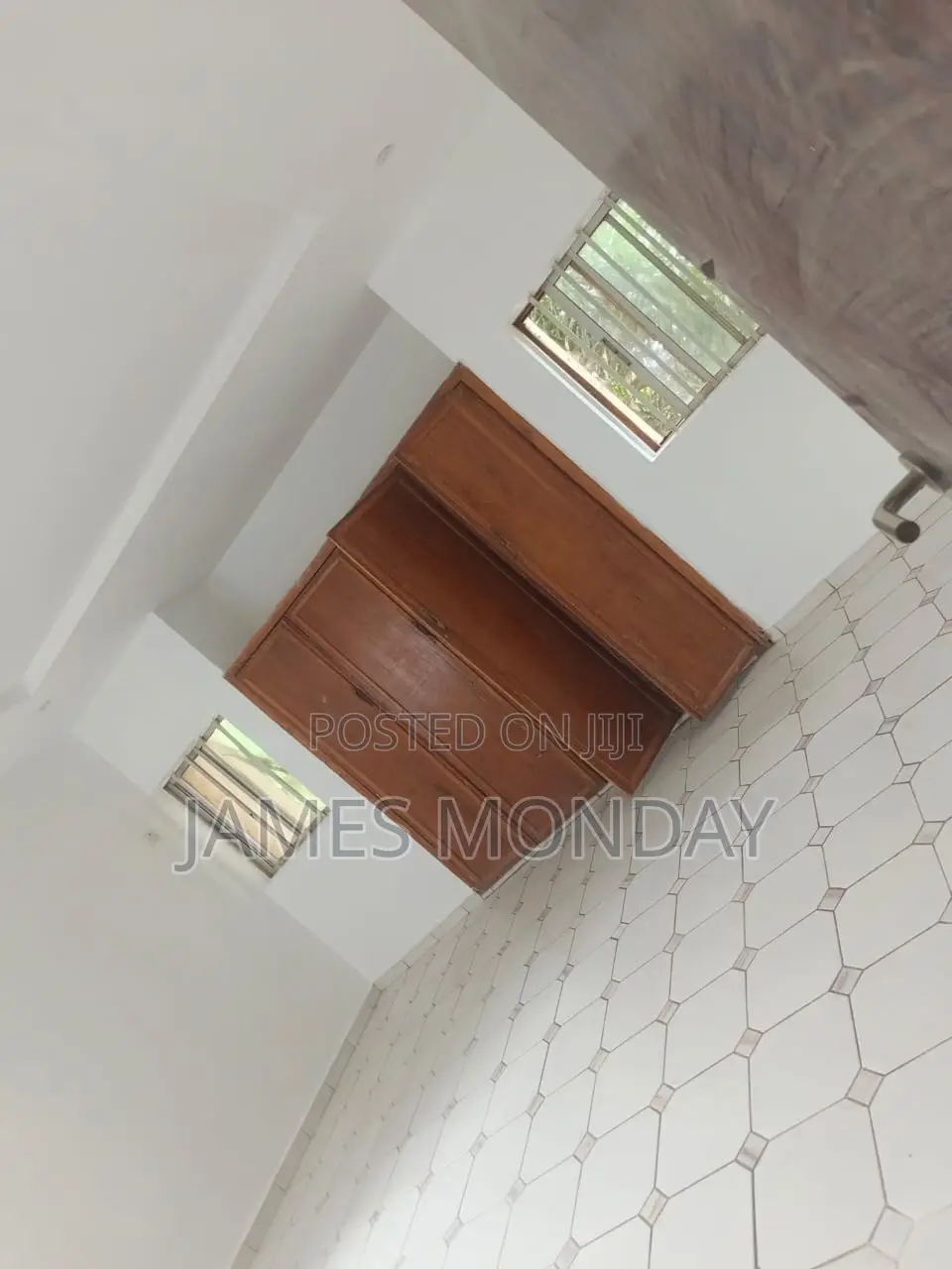 3bdrm Block of Flats in Apo Legislative for rent in Zone B