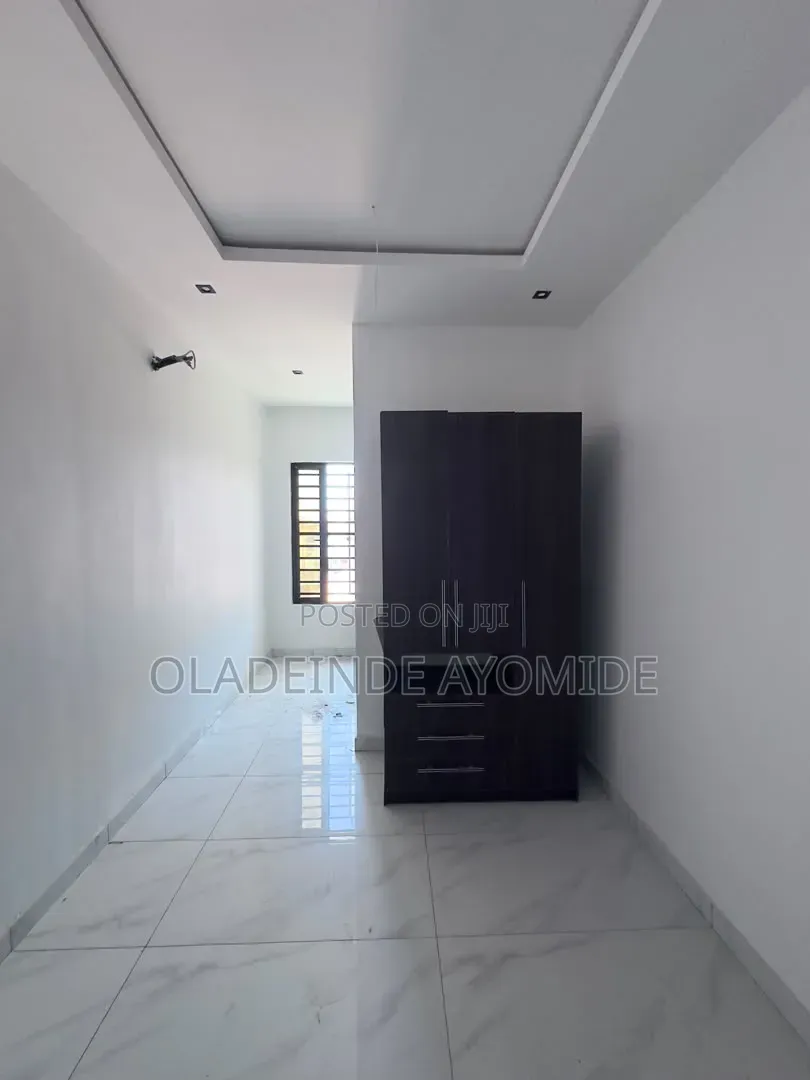 1bdrm Apartment in Osapa Lekki for rent in Osapa london