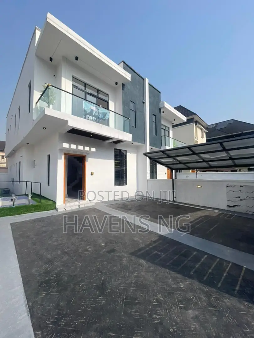 4bdrm Duplex in Ikota for sale in Ikota