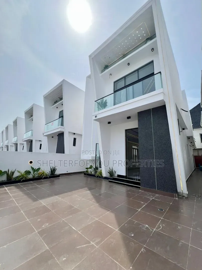 4bdrm Duplex in Lekki Expressway for sale in Lekki Expressway