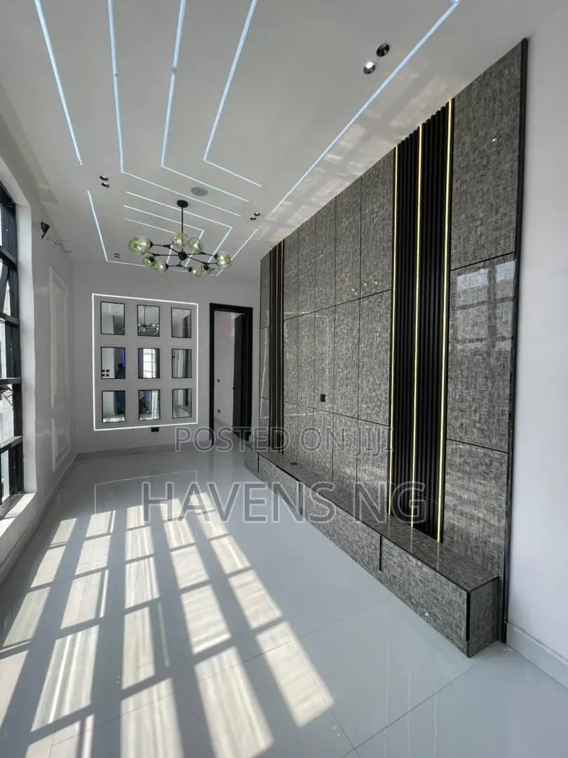 5bdrm Duplex in VGC / Ajah for sale in VGC / Ajah