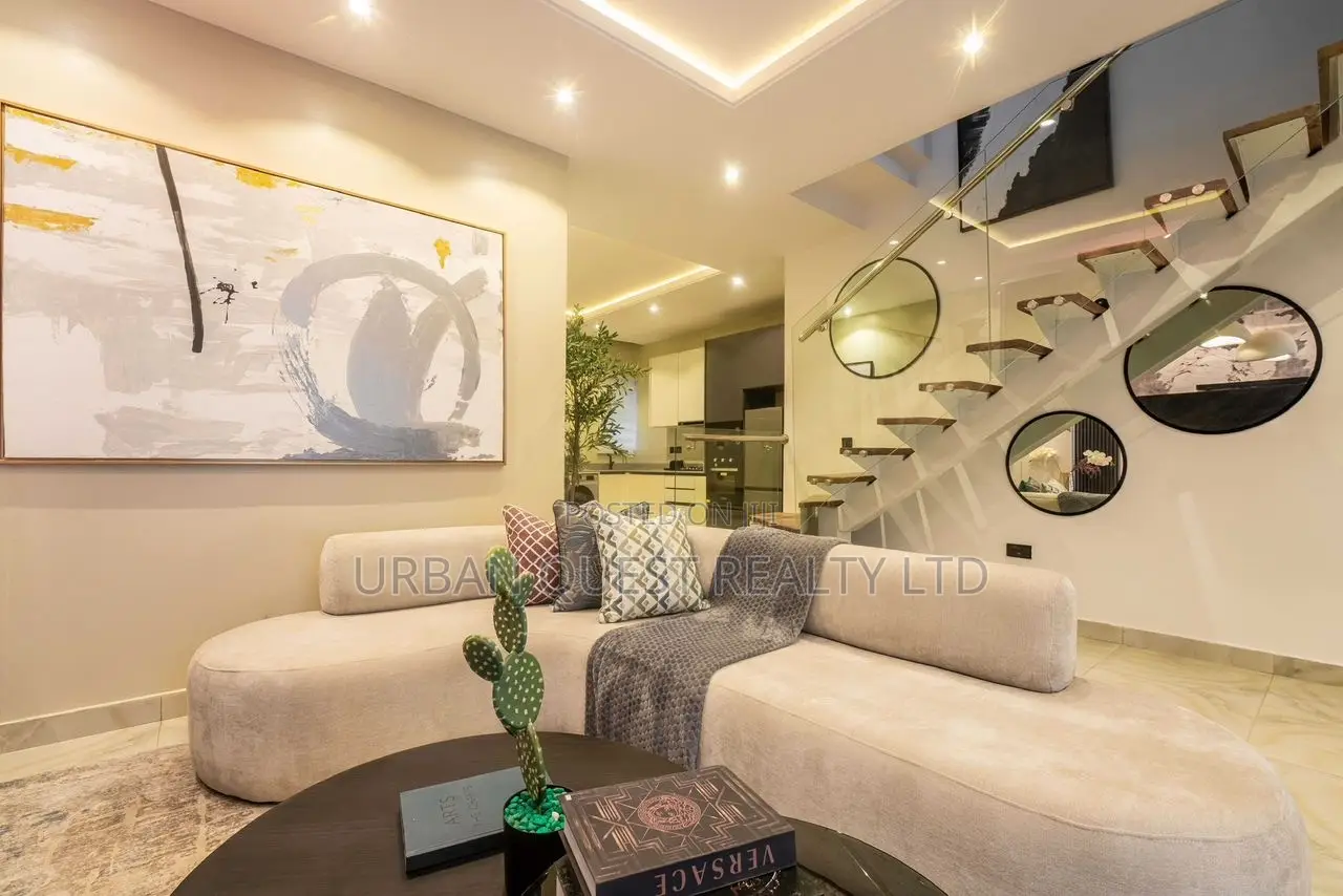Furnished 2bdrm Apartment in Off Freedom Way, Lekki Phase 1 for sale in Lekki Phase 1
