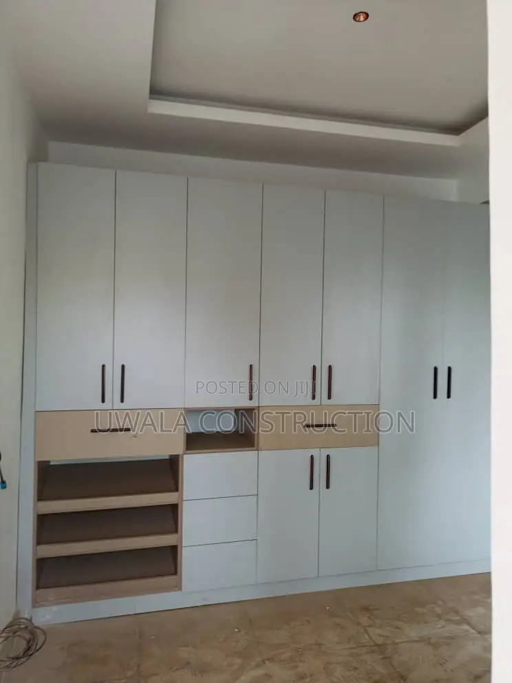 Furnished 5bdrm Duplex in Utako for sale in Utako