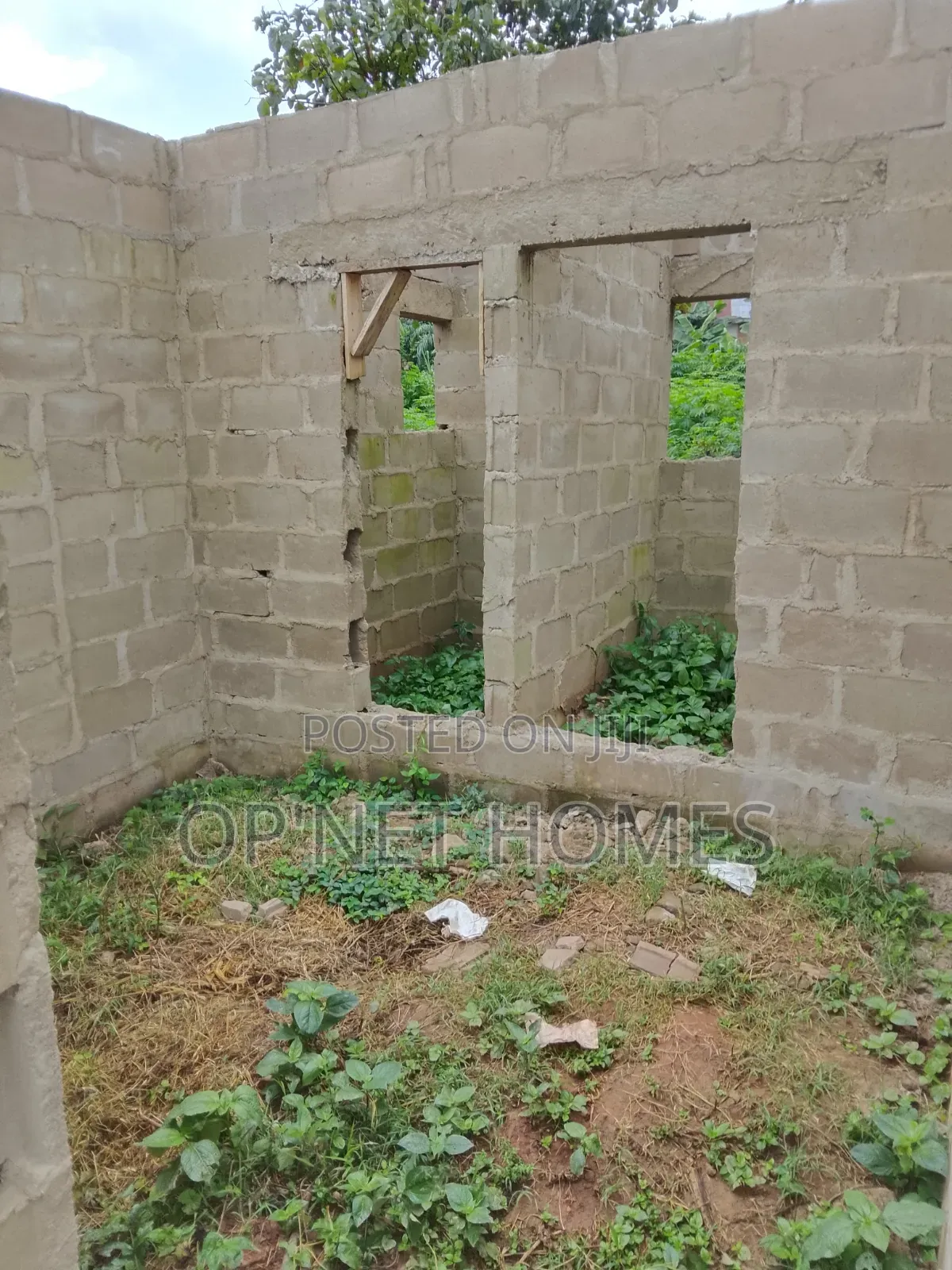 An Uncompleted Building on a Full Plot of Land in Akure