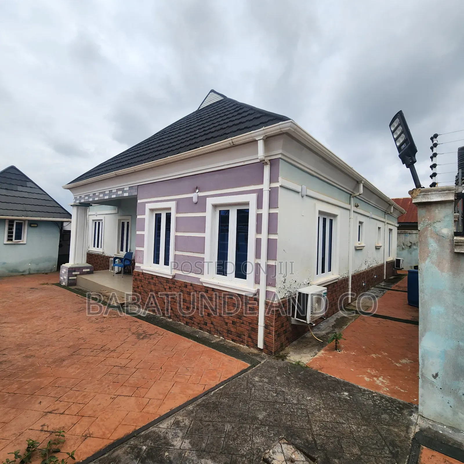 3bdrm Bungalow in Opposite All Saint for sale in Apata