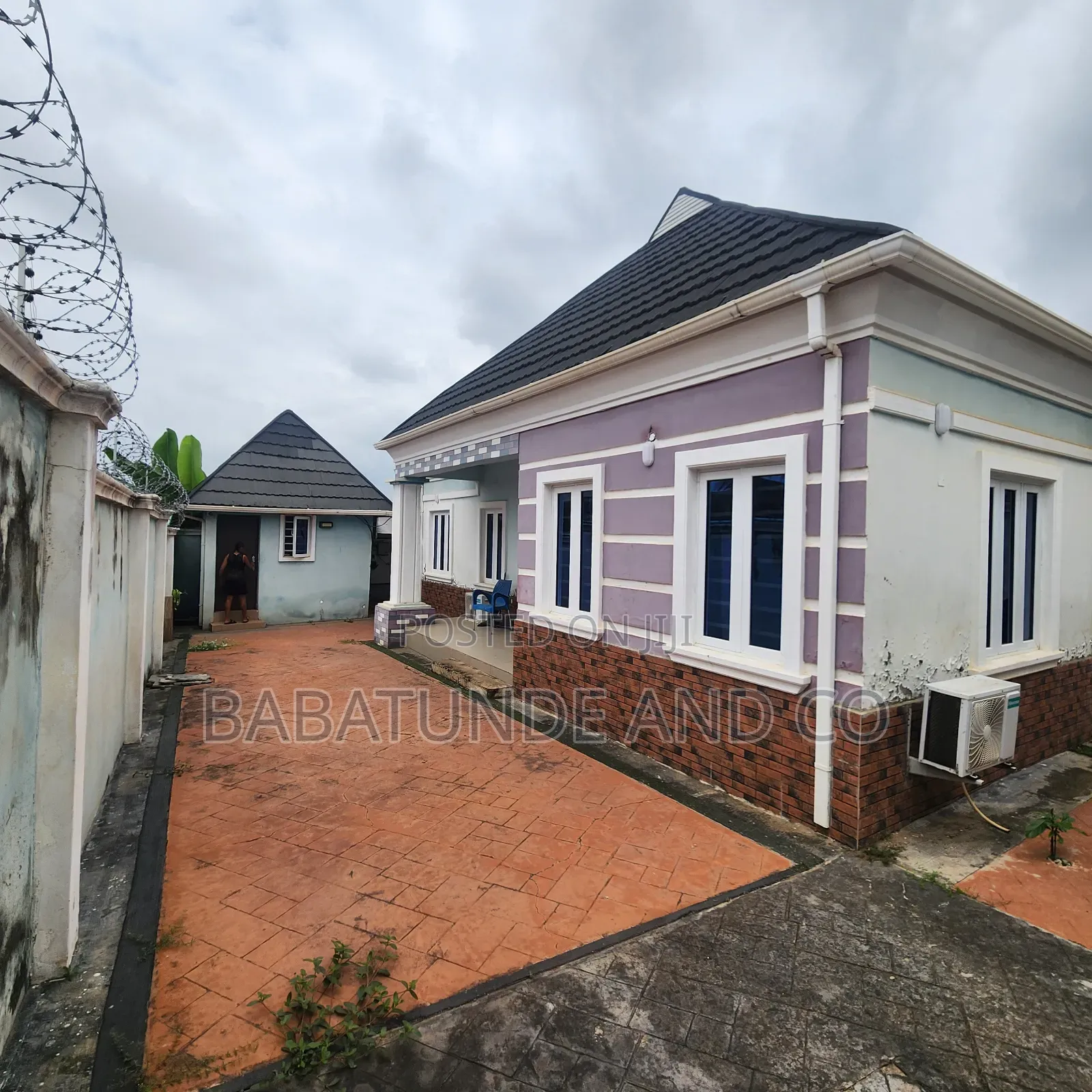 3bdrm Bungalow in Opposite All Saint for sale in Apata