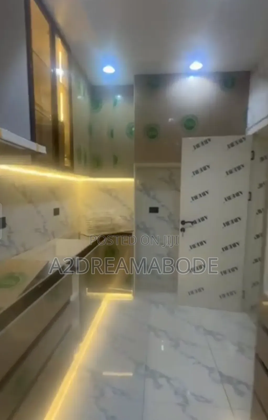 3bdrm Apartment in Ogudu for sale in Ogudu GRA
