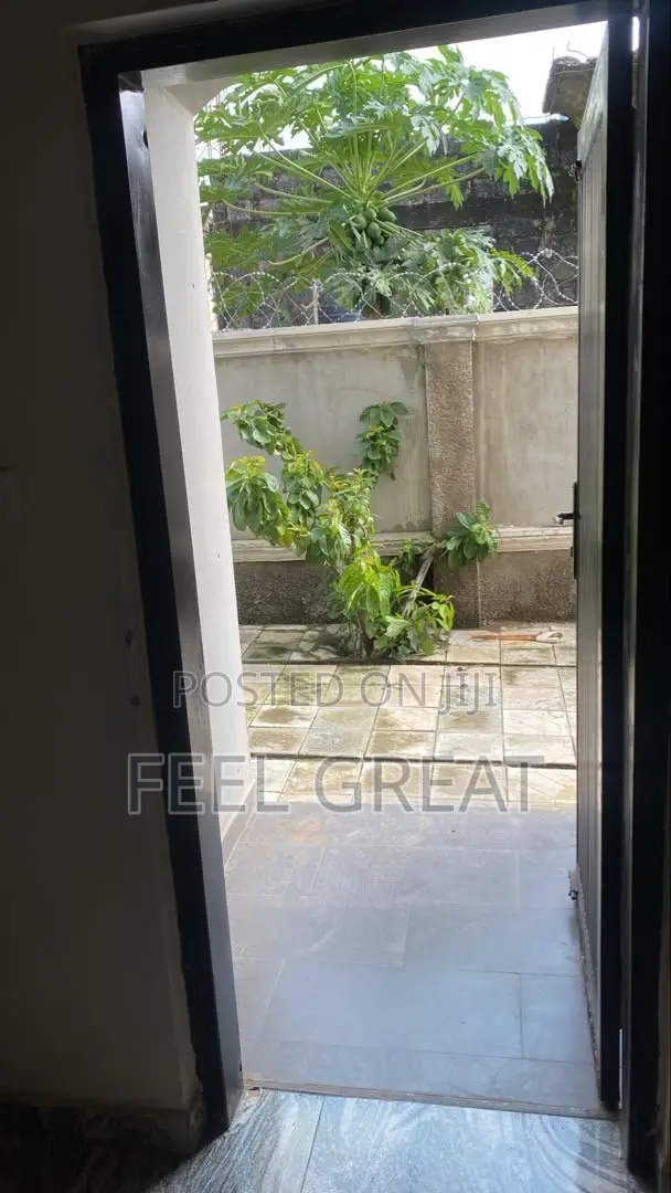 1bdrm Room & Parlour in Broadview Estate, Idu Industrial for rent in Idu Industrial