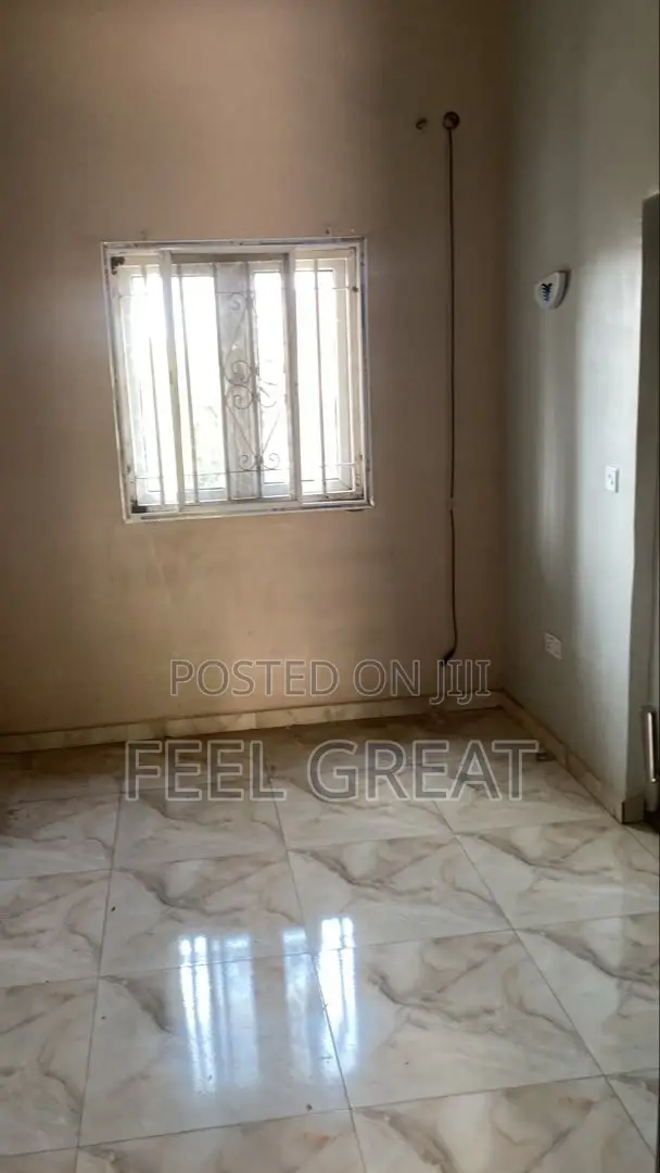 1bdrm Room & Parlour in Broadview Estate, Idu Industrial for rent in Idu Industrial