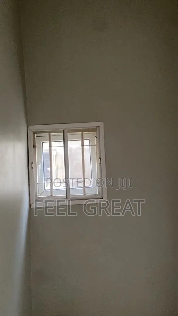 1bdrm Room & Parlour in Broadview Estate, Idu Industrial for rent in Idu Industrial