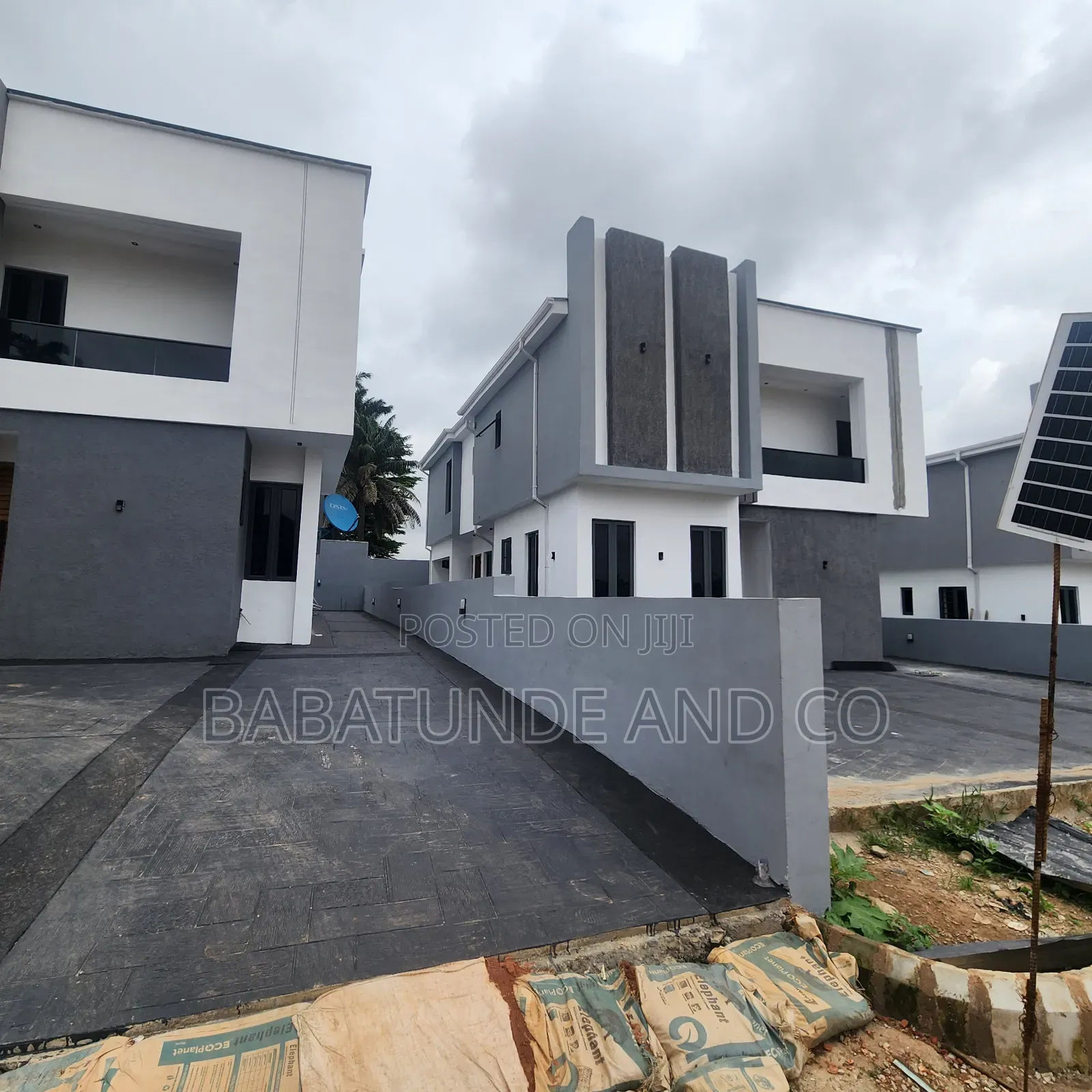 4bdrm Duplex in Jericho Gra for sale in Jericho