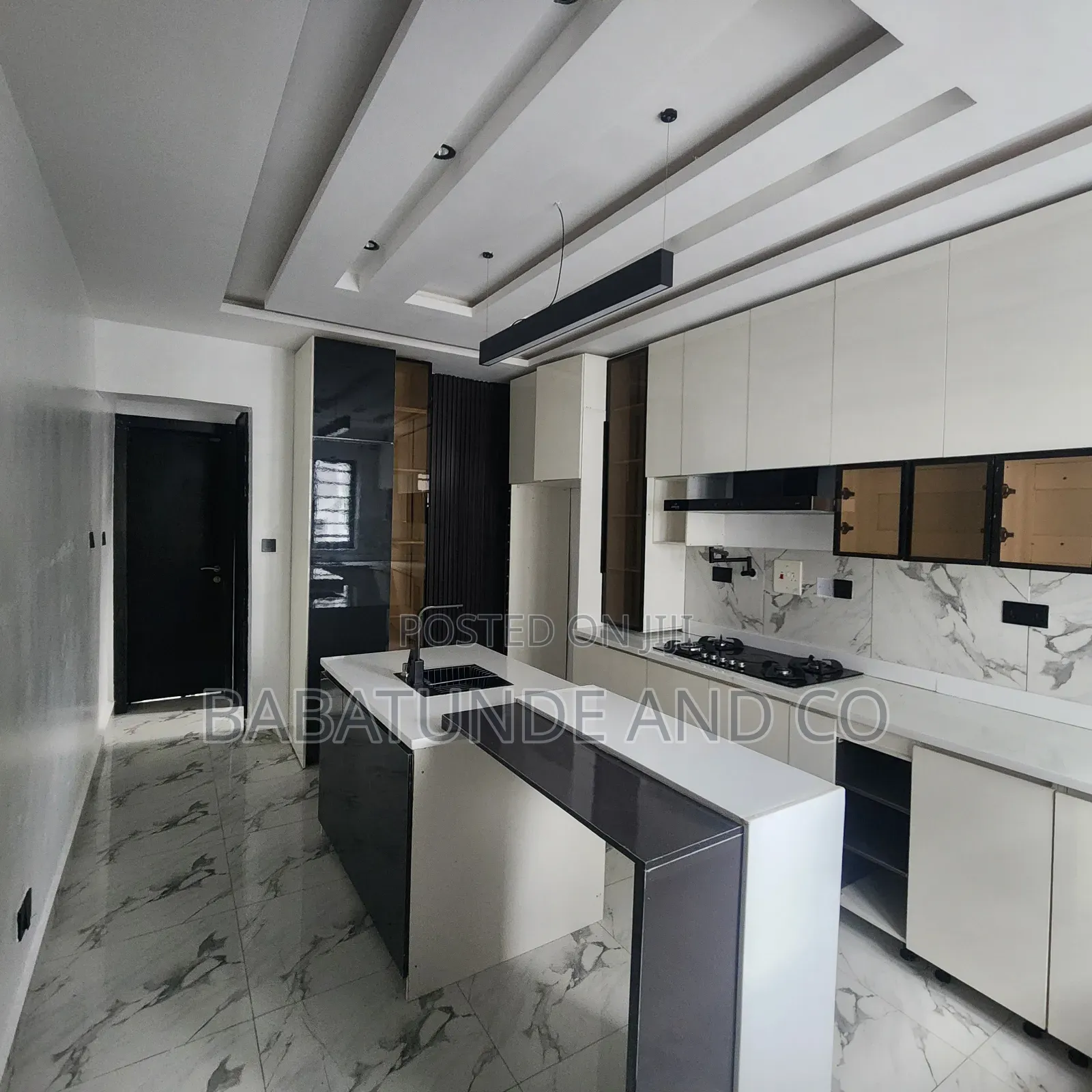 4bdrm Duplex in Jericho Gra for sale in Jericho