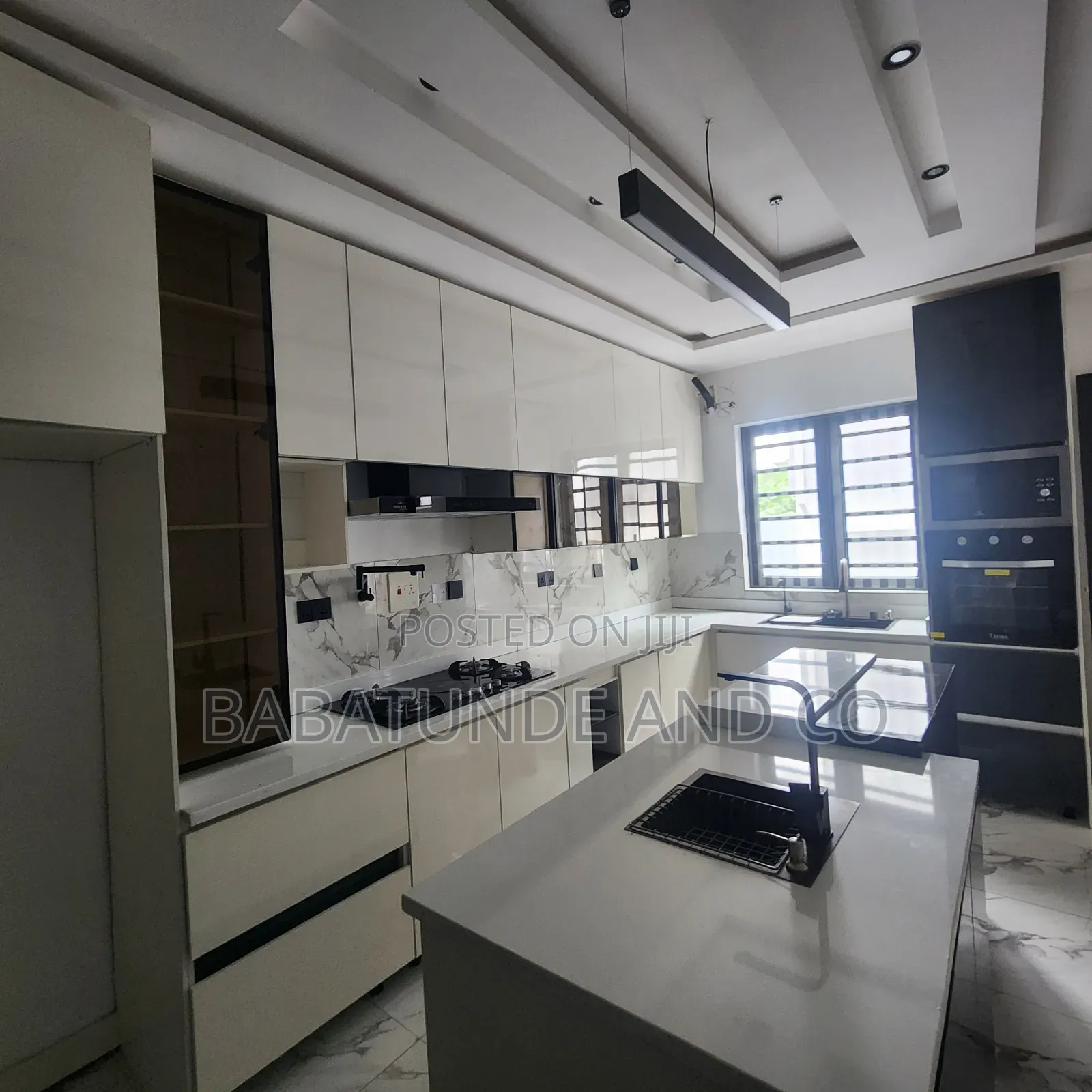 4bdrm Duplex in Jericho Gra for sale in Jericho