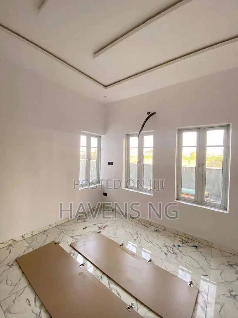 3bdrm Apartment in Sangotedo for sale in Sangotedo