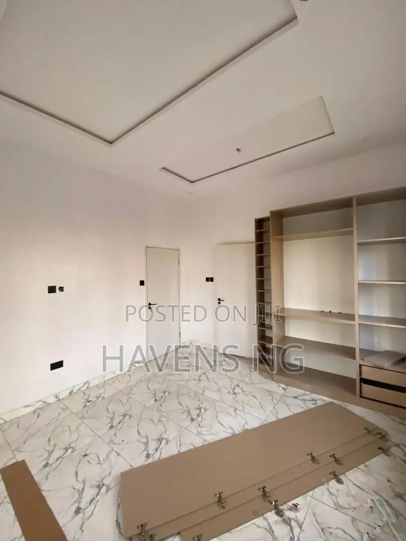 3bdrm Apartment in Sangotedo for sale in Sangotedo