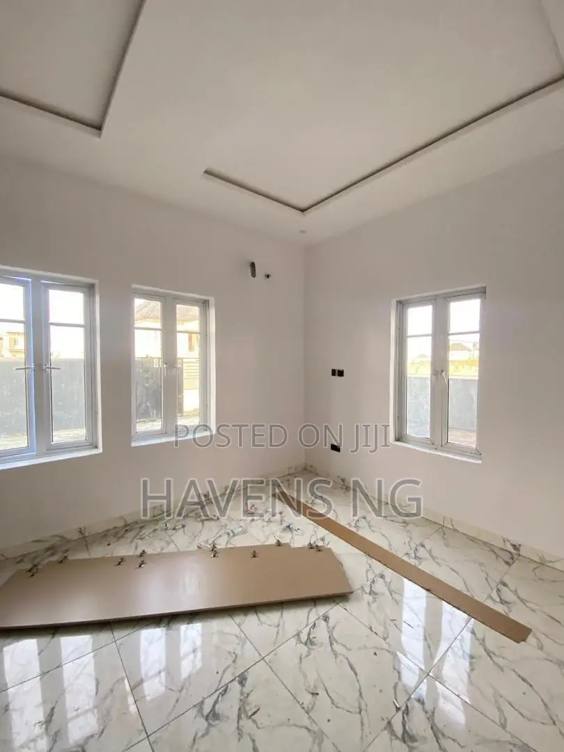 3bdrm Apartment in Sangotedo for sale in Sangotedo