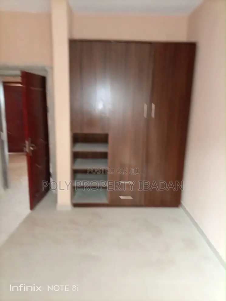 4bdrm Duplex in Jericho Gra for rent in Jericho
