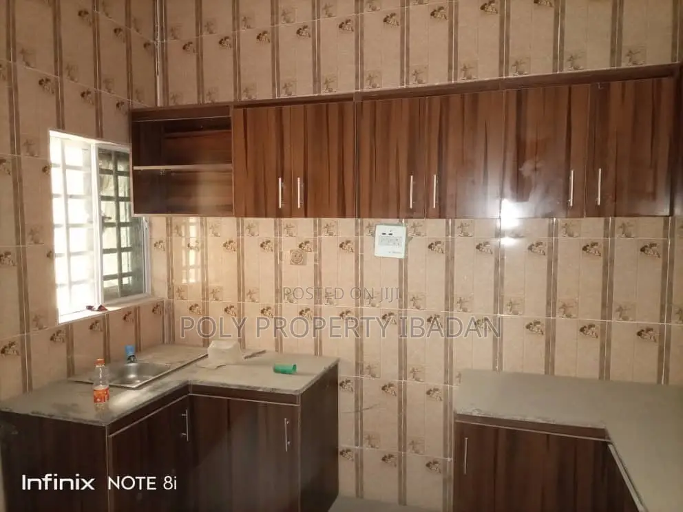4bdrm Duplex in Jericho Gra for rent in Jericho