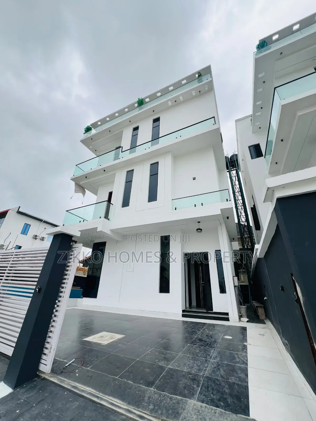 5bdrm Duplex in Ajah, Sangotedo for sale in Sangotedo