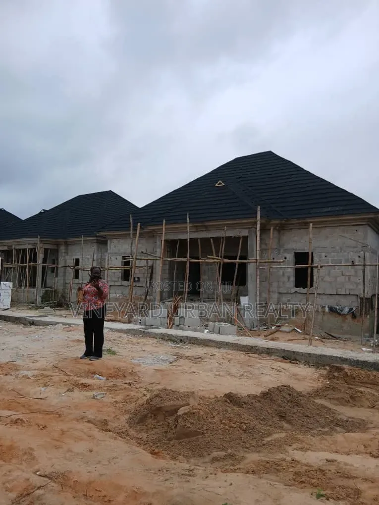 3bdrm Bungalow in Elerangbe for sale in Elerangbe