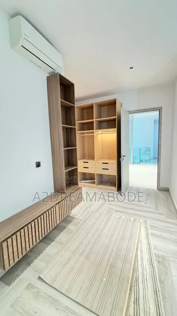 4bdrm Maisonette in Ikoyi, Gerard Road for sale in Gerard Road