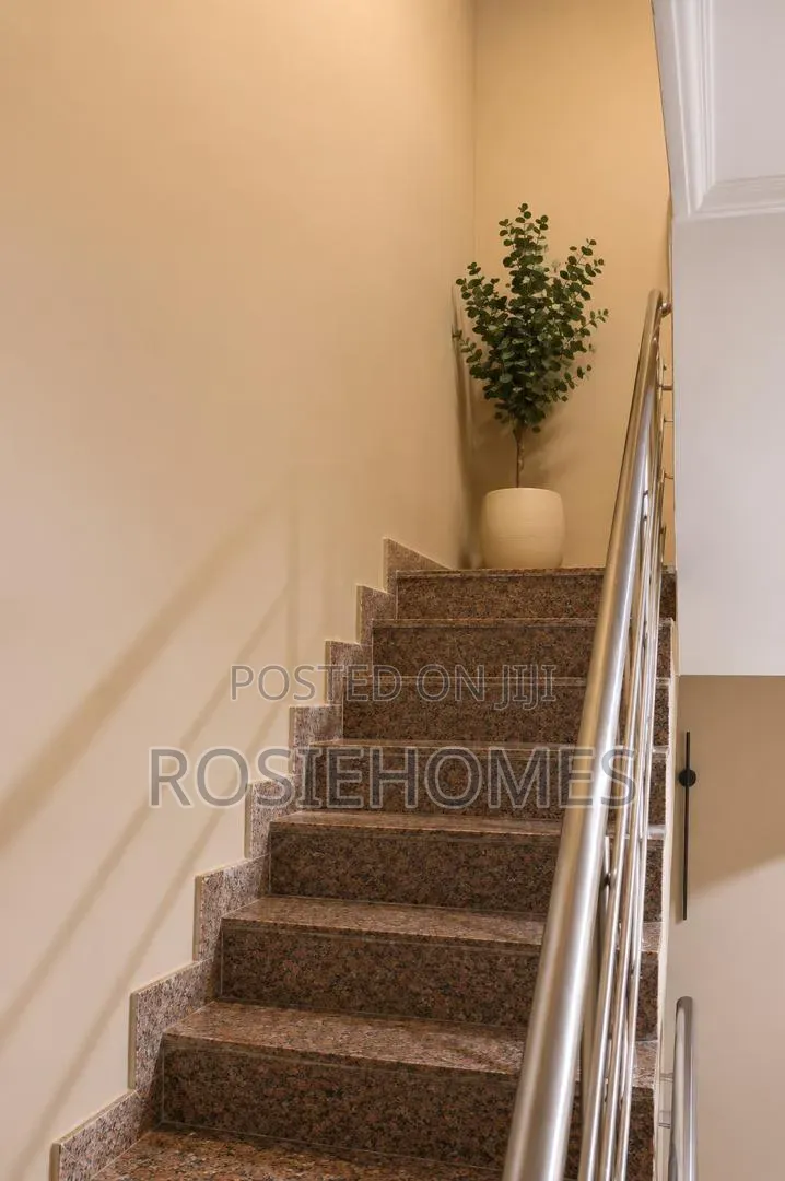 Furnished 4bdrm Duplex in Parkview for rent in Parkview Estate