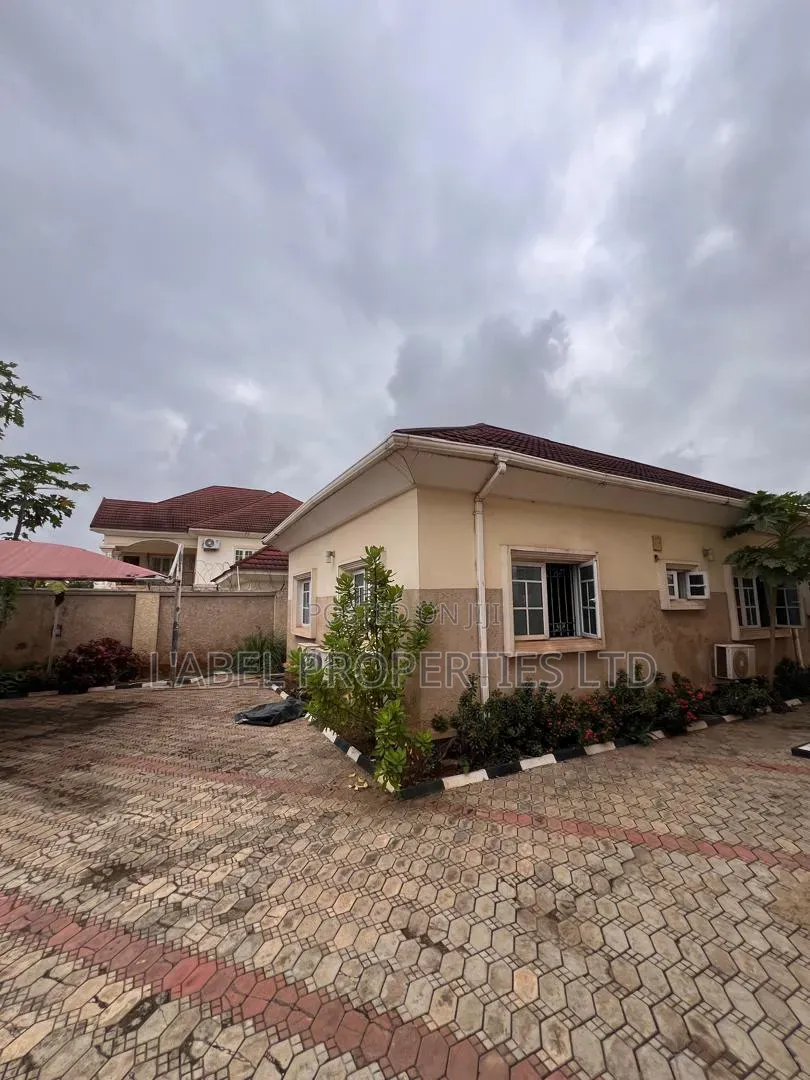 2bdrm Apartment in Suncity Estate for rent in Galadimawa