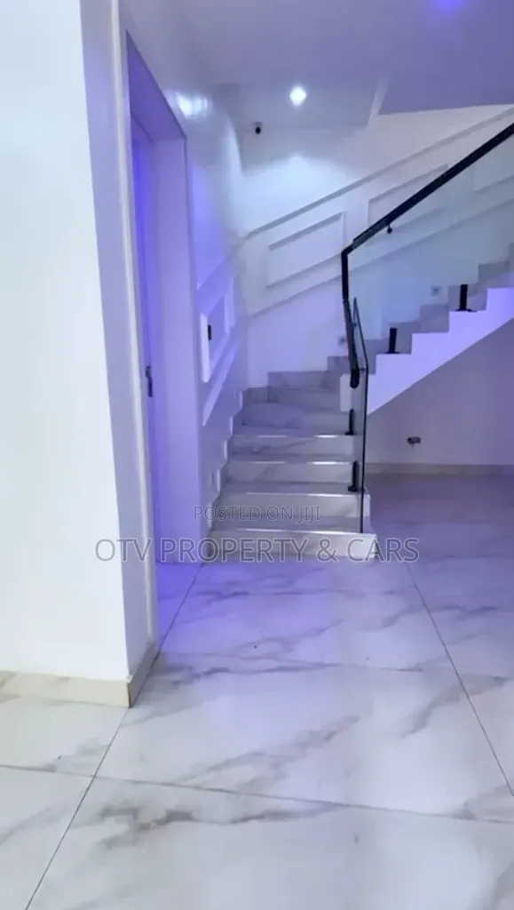 4bdrm Duplex in Omole Phase 1 for sale in Omole Phase 1