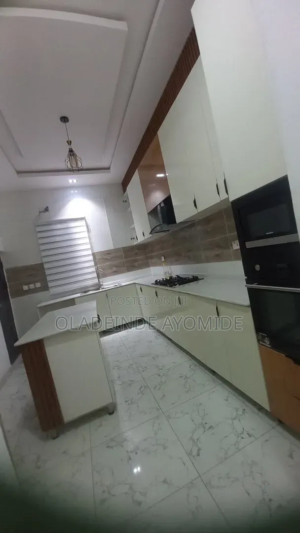 4bdrm Duplex in Harris-Drive Vgc for sale in VGC / Ajah
