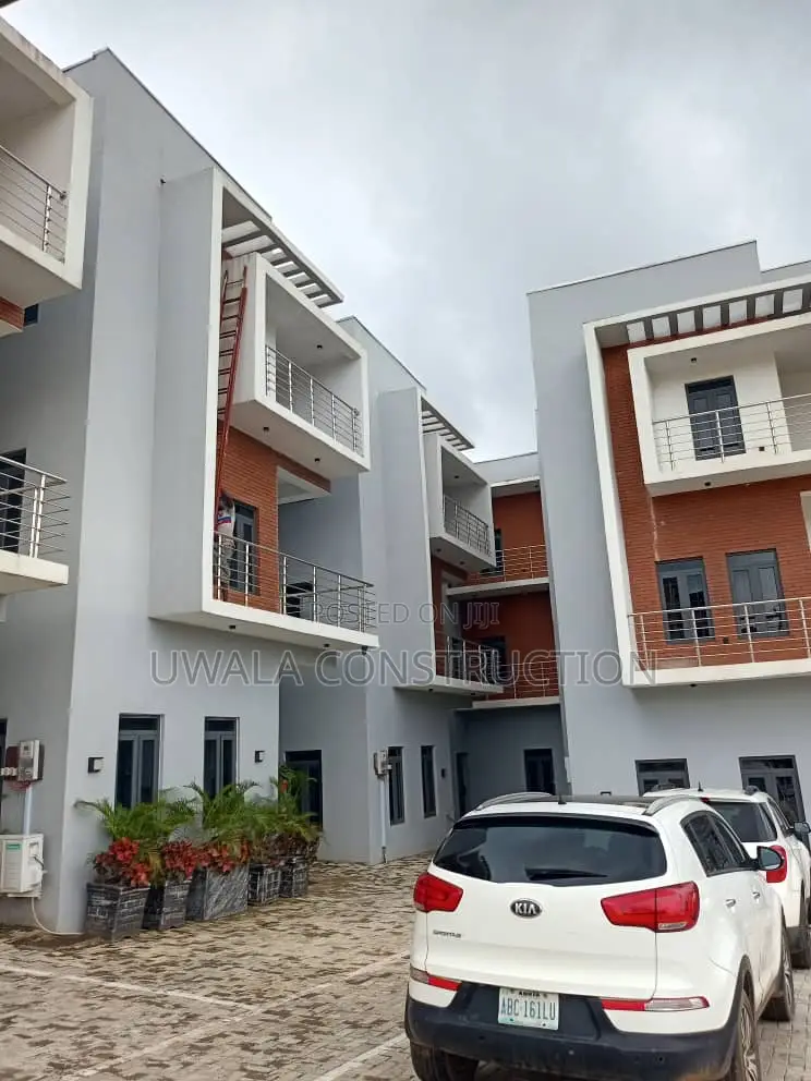 Furnished 4bdrm Duplex in Mabushi for sale in Mabushi