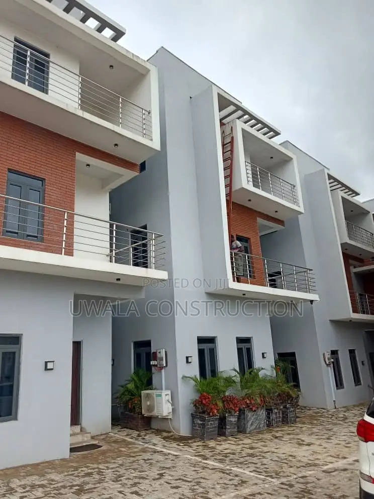 Furnished 4bdrm Duplex in Mabushi for sale in Mabushi