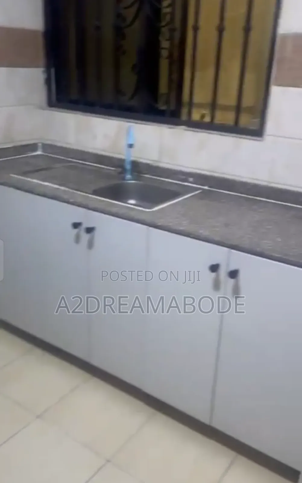 3bdrm Apartment in Opebi for rent in Opebi