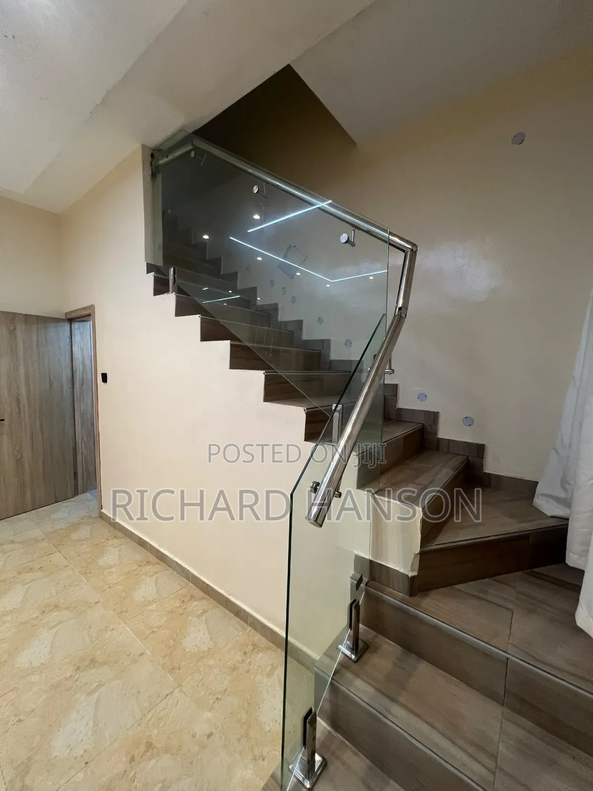 Furnished 3bdrm Duplex in Lekki Right (Close for rent in Lekki Phase 1