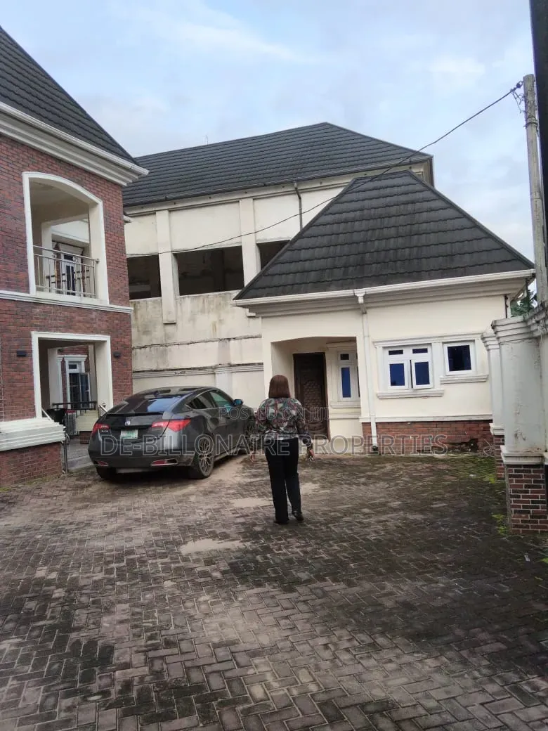 5bdrm Duplex in Owerri for sale in Owerri