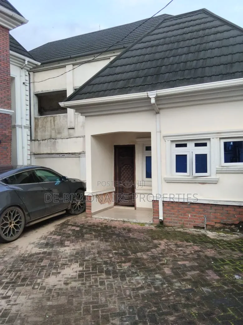 5bdrm Duplex in Owerri for sale in Owerri