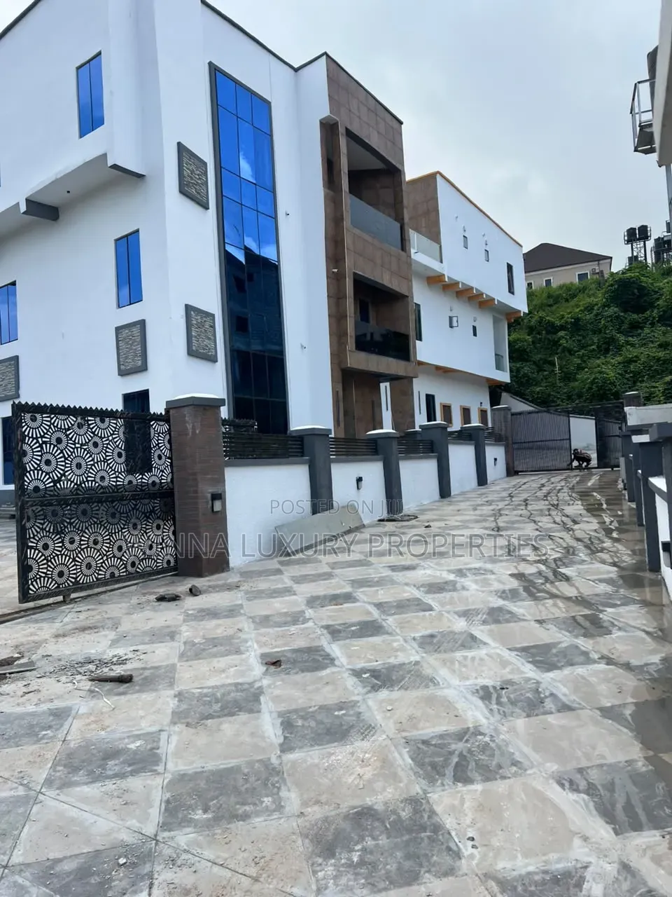 5bdrm Duplex in Naf Valley, Asokoro for sale in Asokoro