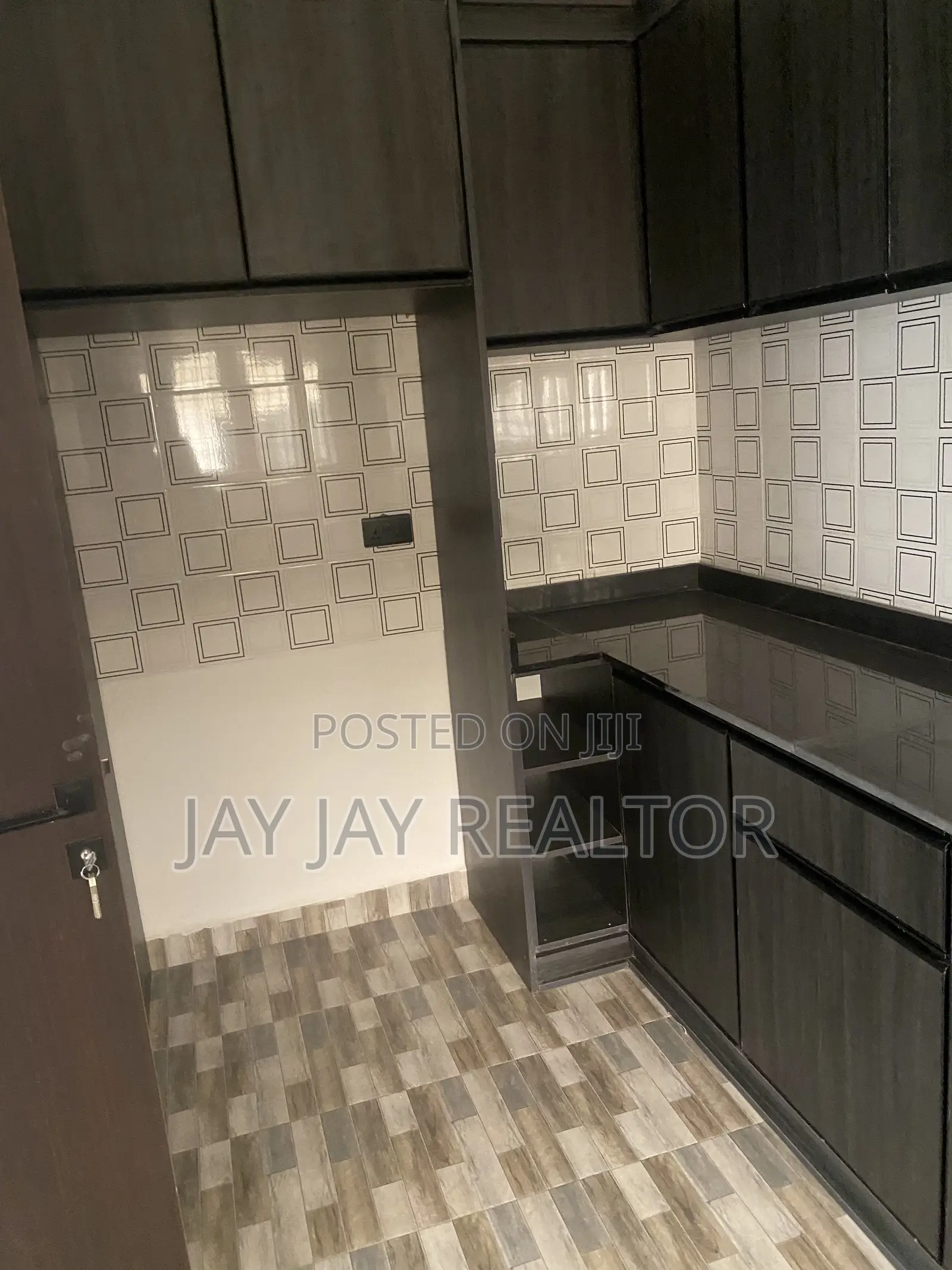 2bdrm Block of Flats in Gaduwa for sale in Gaduwa