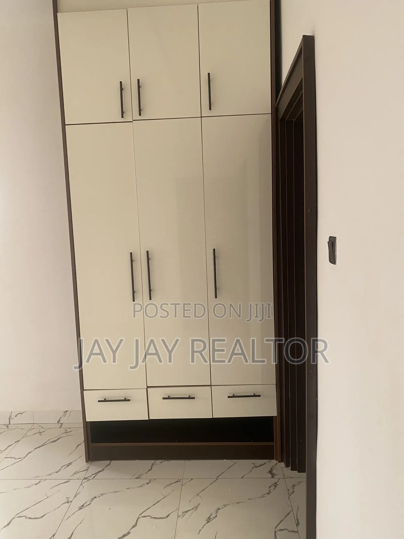 2bdrm Block of Flats in Gaduwa for sale in Gaduwa