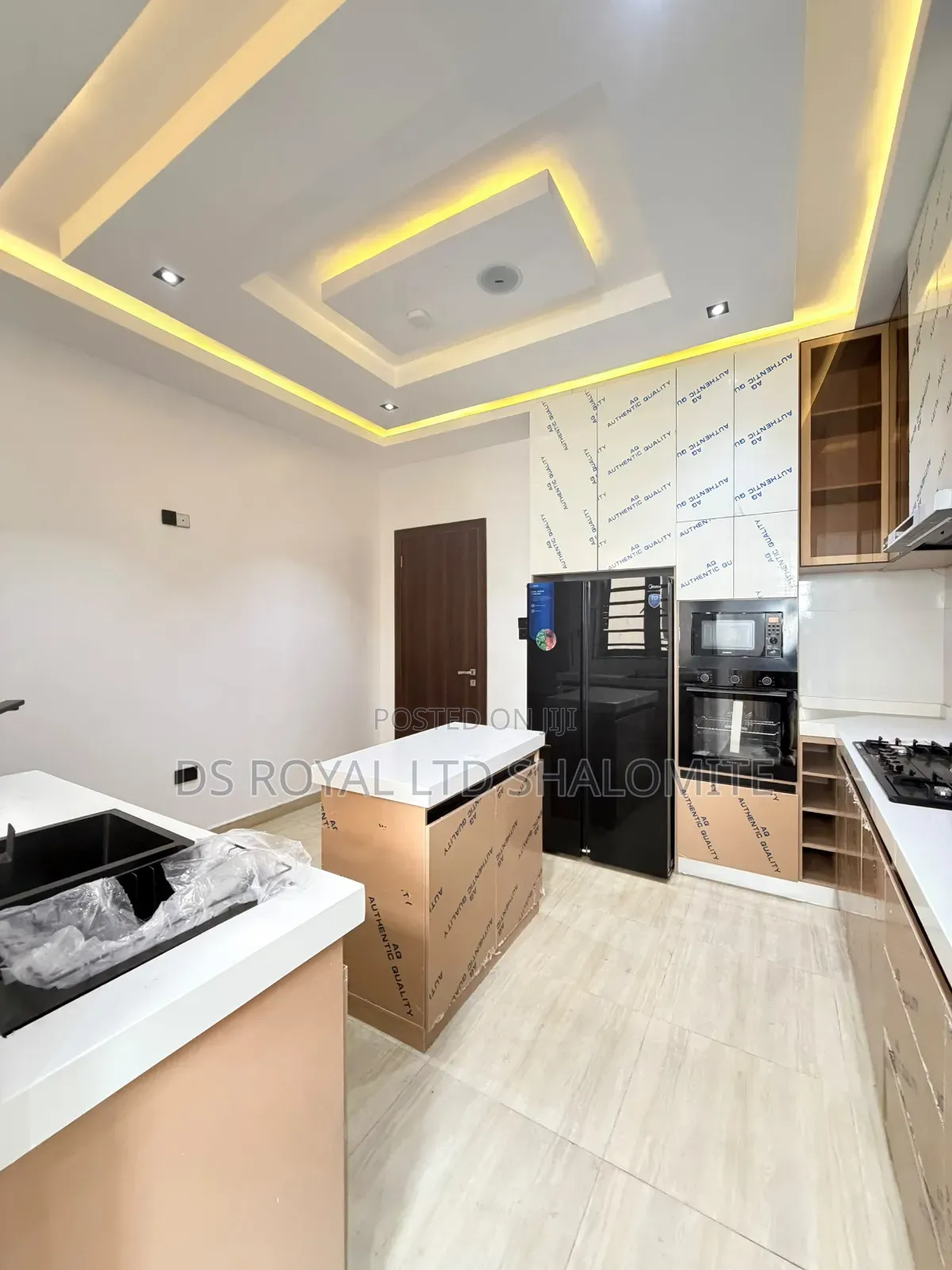 3bdrm Block of Flats in Ikate for sale in Ikate