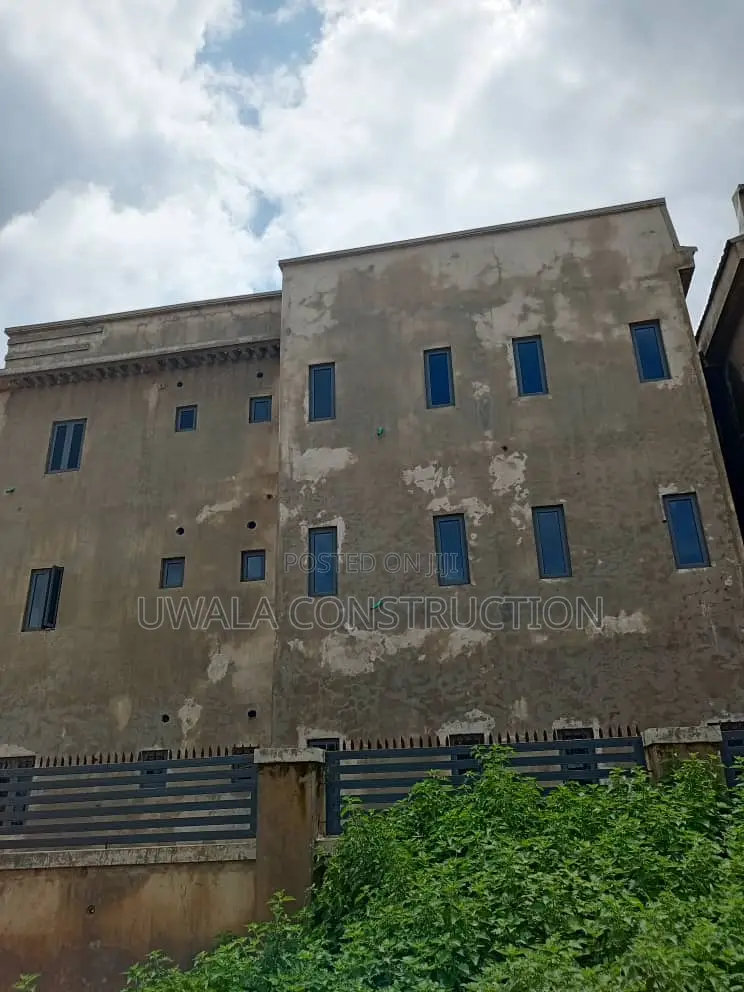Furnished 4bdrm Duplex in Mabushi for sale in Mabushi